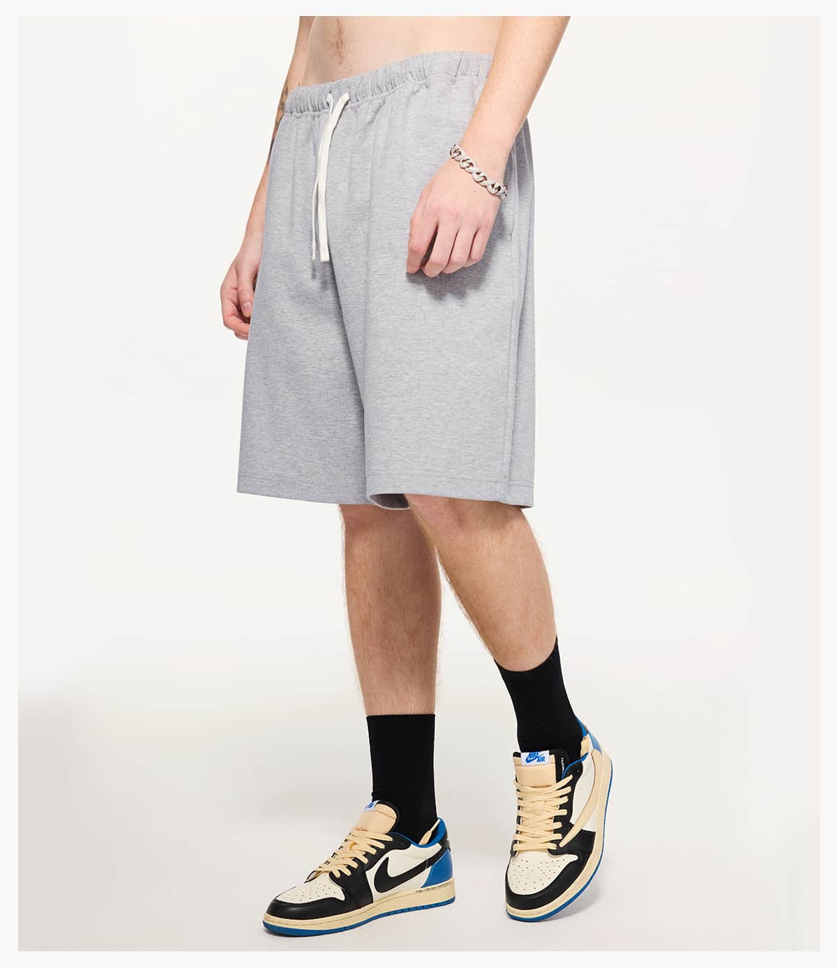 #2518 Lightweight Fleece 290 GSM Soft Shorts 22