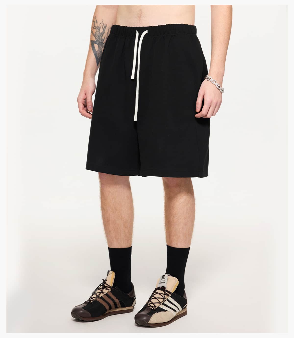 #2518 Lightweight Fleece 290 GSM Soft Shorts 24